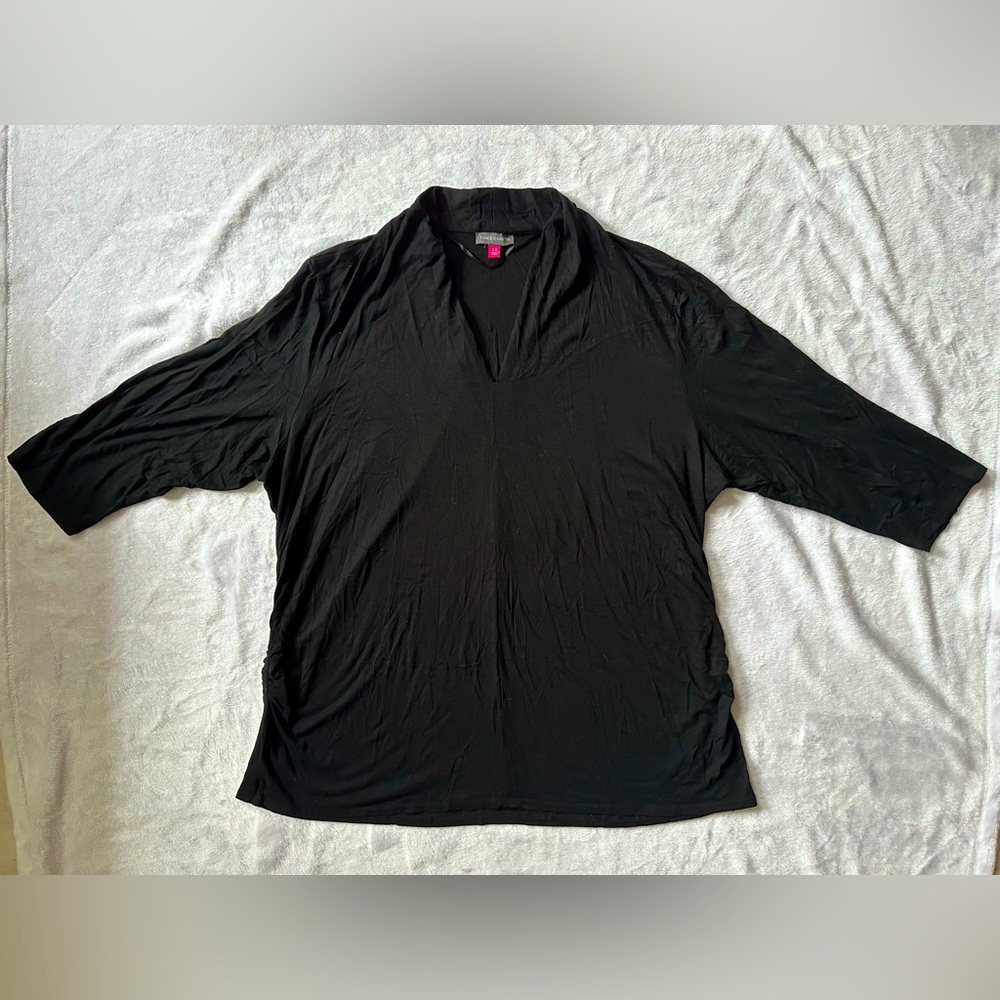 Vince Camuto V-Neck 3/4 Sleeve Top in Black - Size 3X